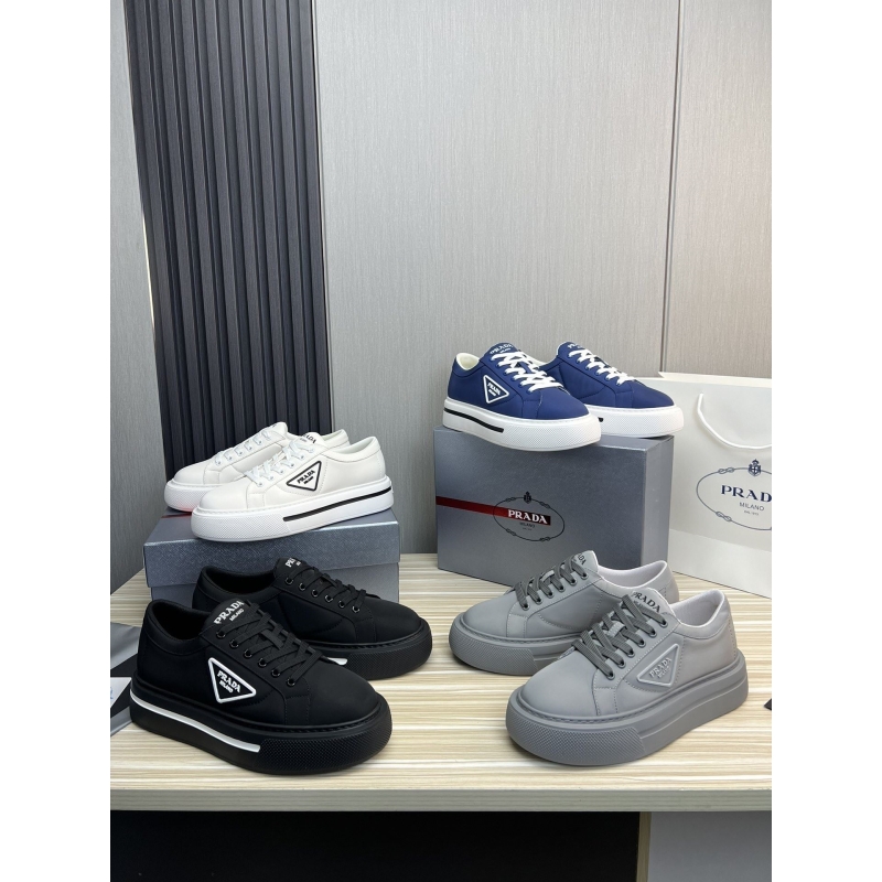 Pra*a casual shoes